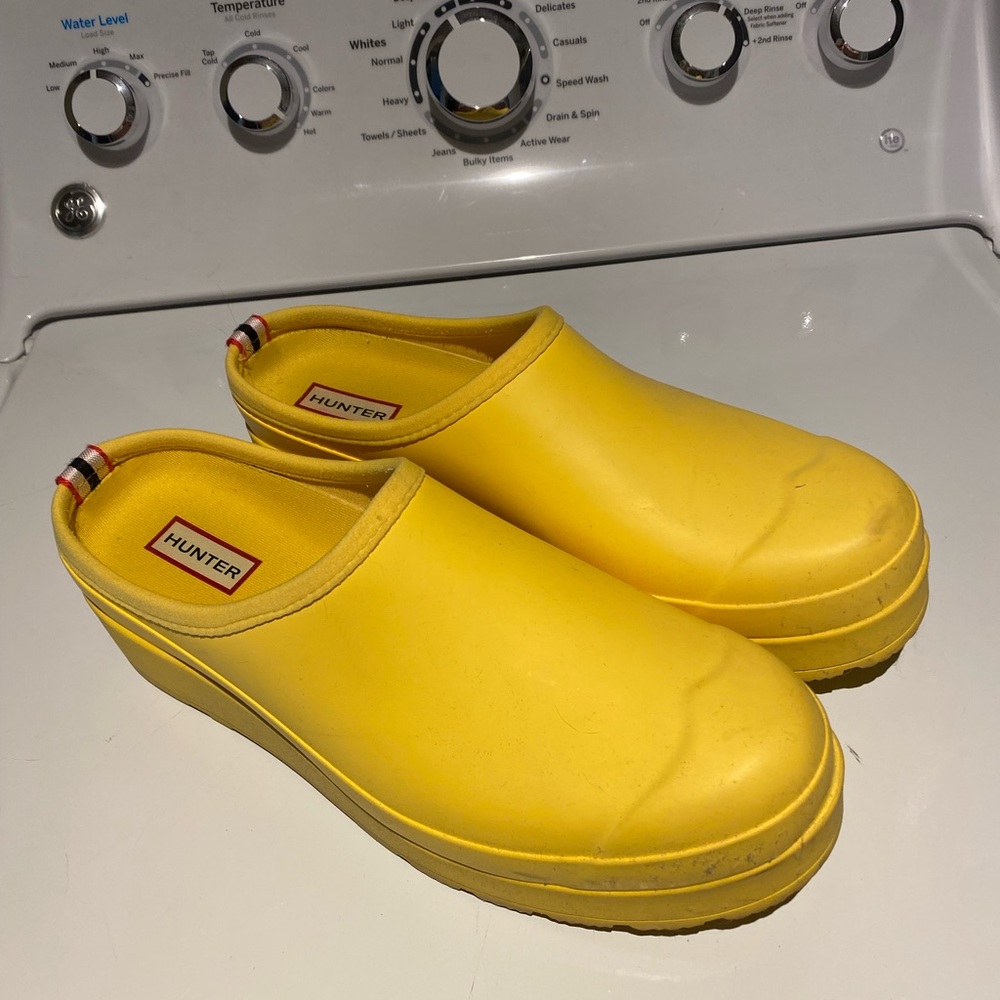 Hunter Yellow Waterproof Clogs Mules